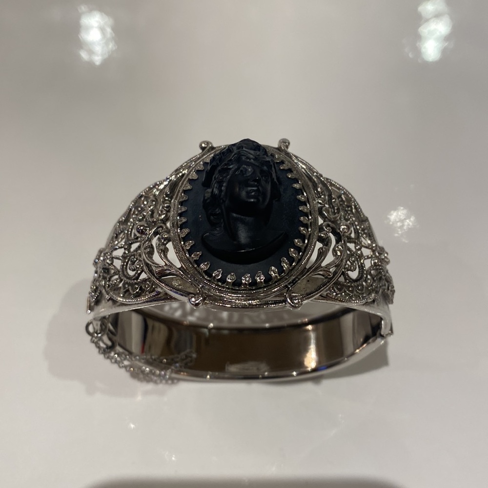 Estate find vintage cameo bracelet